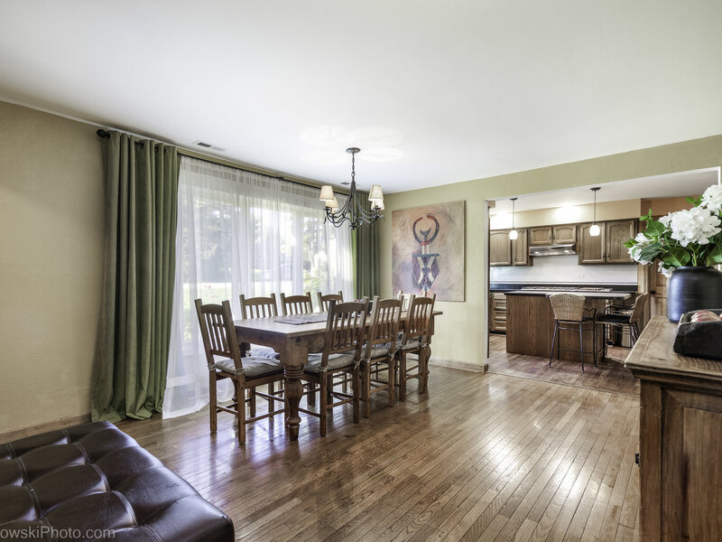 290 Hawthorn Lane Hoffman Estates IL 60169