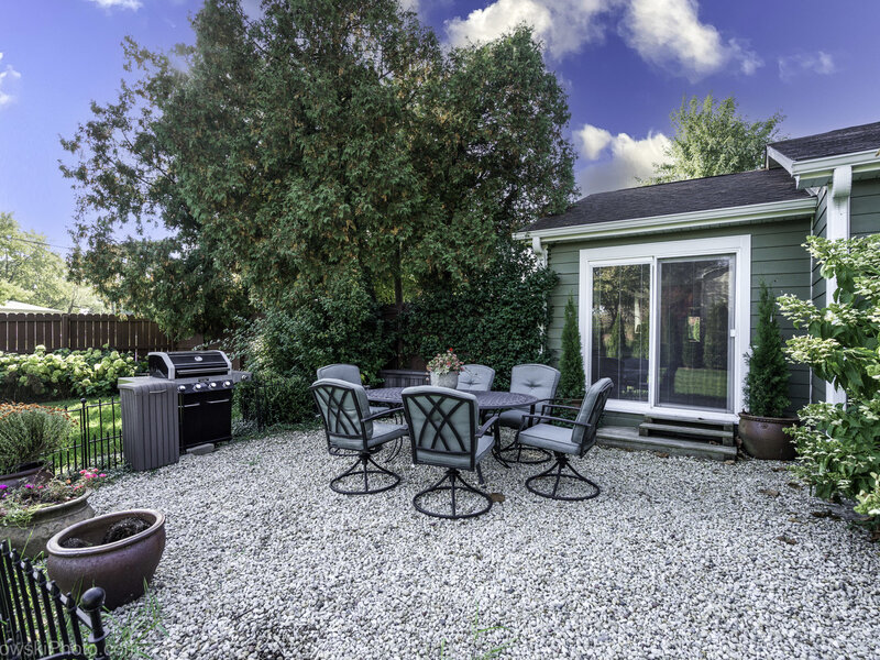 290 Hawthorn Lane Hoffman Estates IL 60169