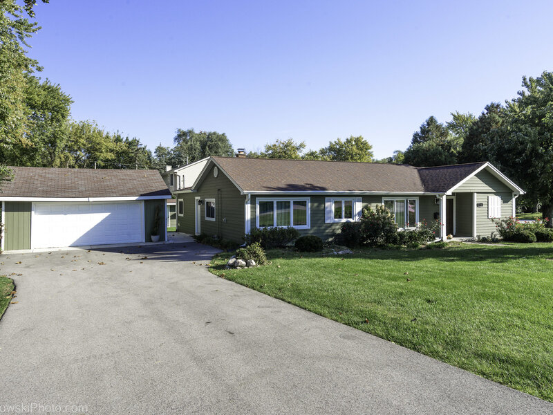 290 Hawthorn Lane Hoffman Estates IL 60169