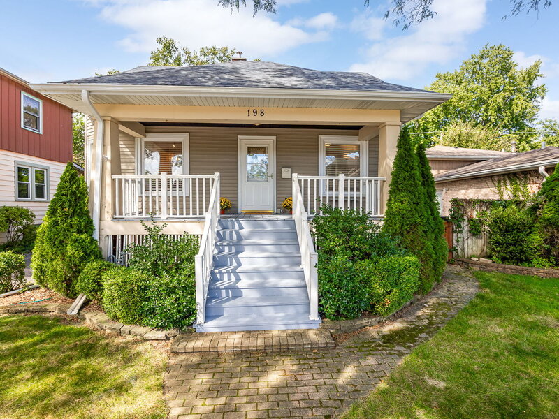 198 W Quincy Street Riverside IL 60546