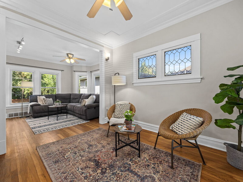 198 W Quincy Street Riverside IL 60546