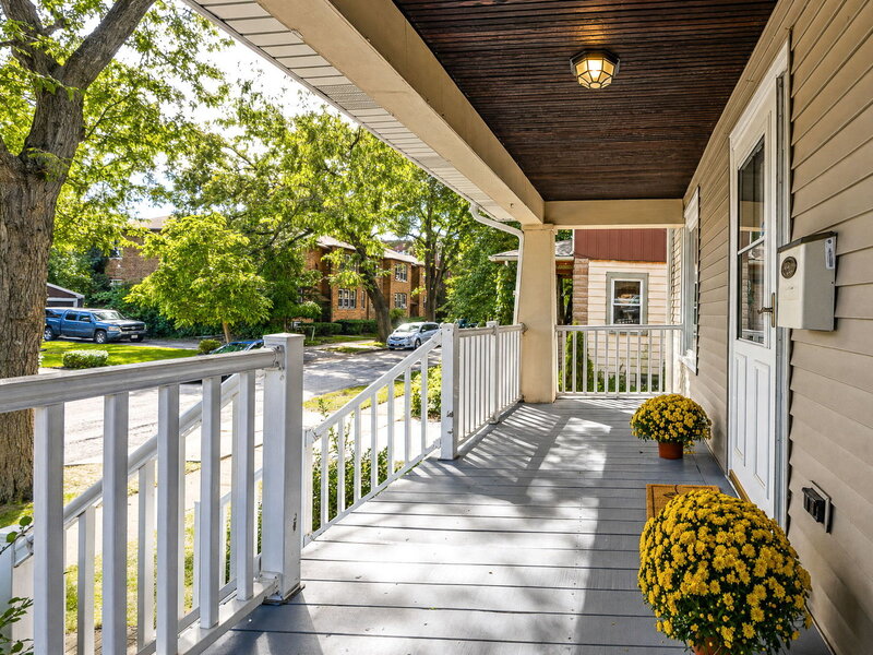 198 W Quincy Street Riverside IL 60546