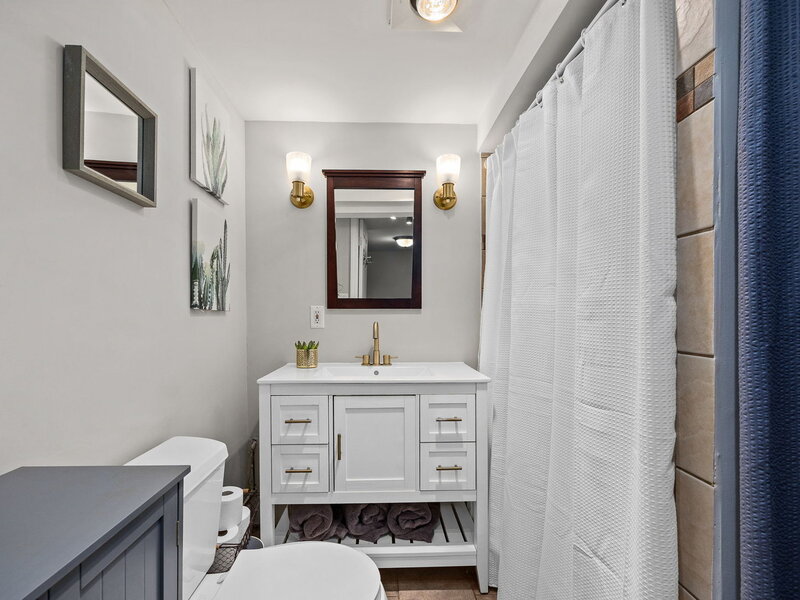 198 W Quincy Street Riverside IL 60546