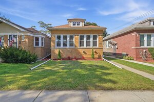 Photo of 8718 S Euclid Avenue Chicago IL 60617