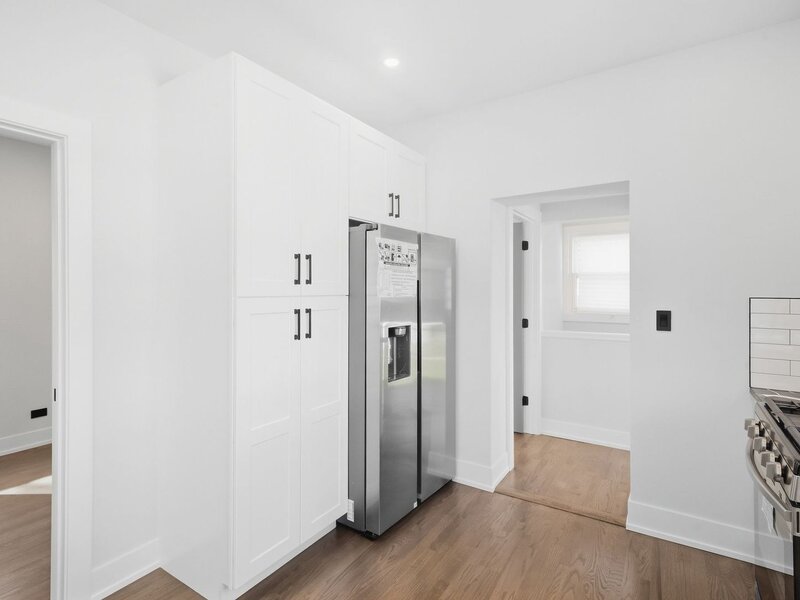 8718 S Euclid Avenue Chicago IL 60617