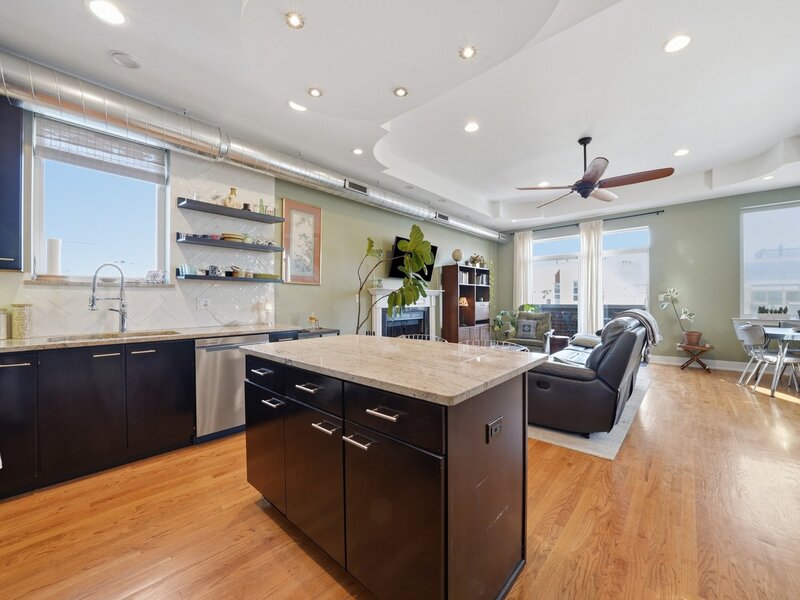 2435 W Augusta Boulevard Chicago IL 60622