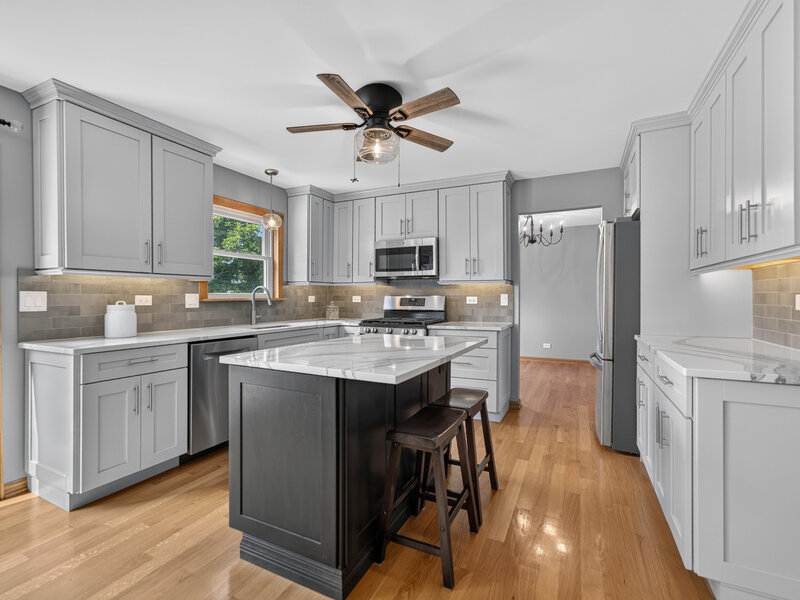3930 Peartree Drive Lake In The Hills IL 60156