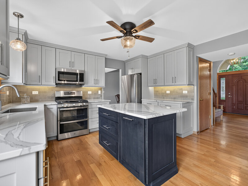 3930 Peartree Drive Lake In The Hills IL 60156