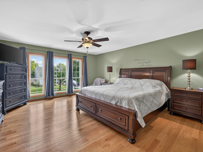 3930 Peartree Drive Lake In The Hills IL 60156