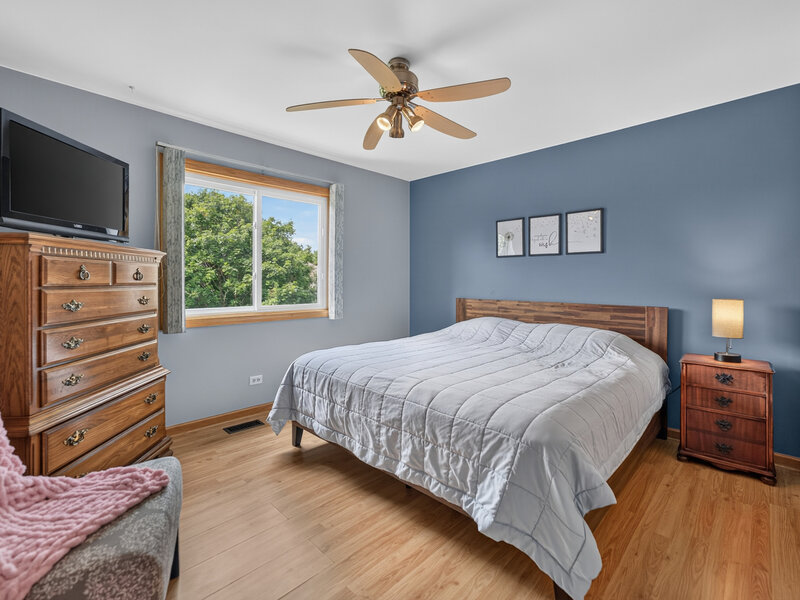 3930 Peartree Drive Lake In The Hills IL 60156