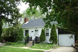 Photo of 9127 N Western Avenue Des Plaines IL 60016