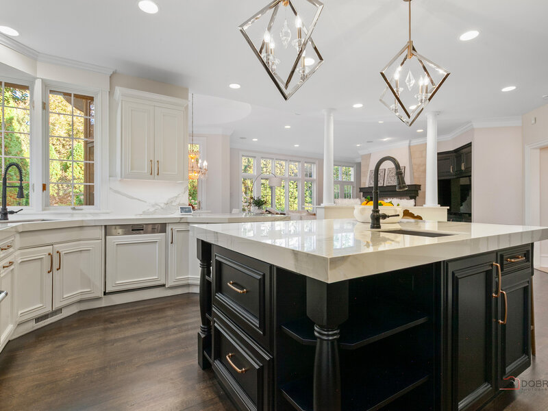 2313 Sheridan Road Highland Park IL 60035