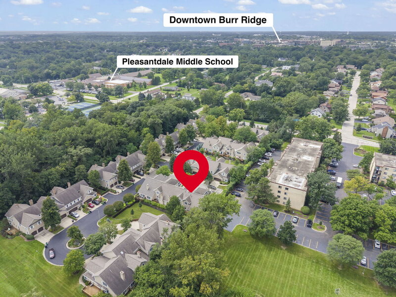 11124 Indian Woods Drive Indian Head Park IL 60525