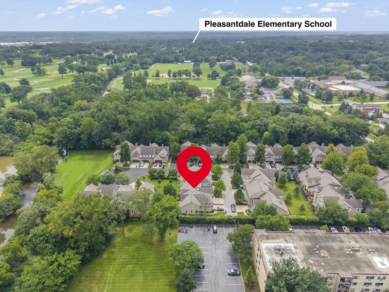 11124 Indian Woods Drive Indian Head Park IL 60525