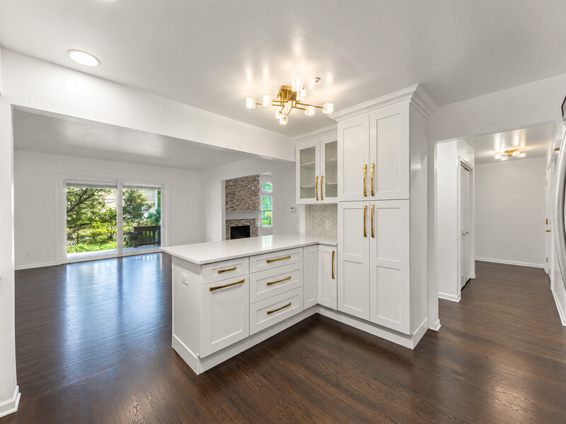 11124 Indian Woods Drive Indian Head Park IL 60525
