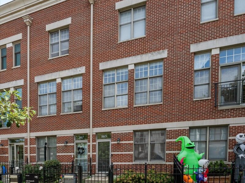 865 N May Street Chicago IL 60642