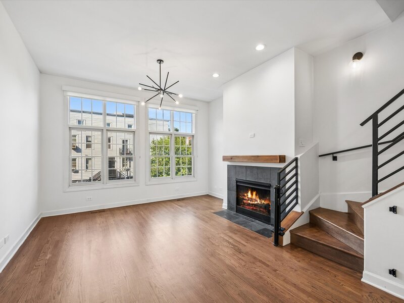 865 N May Street Chicago IL 60642