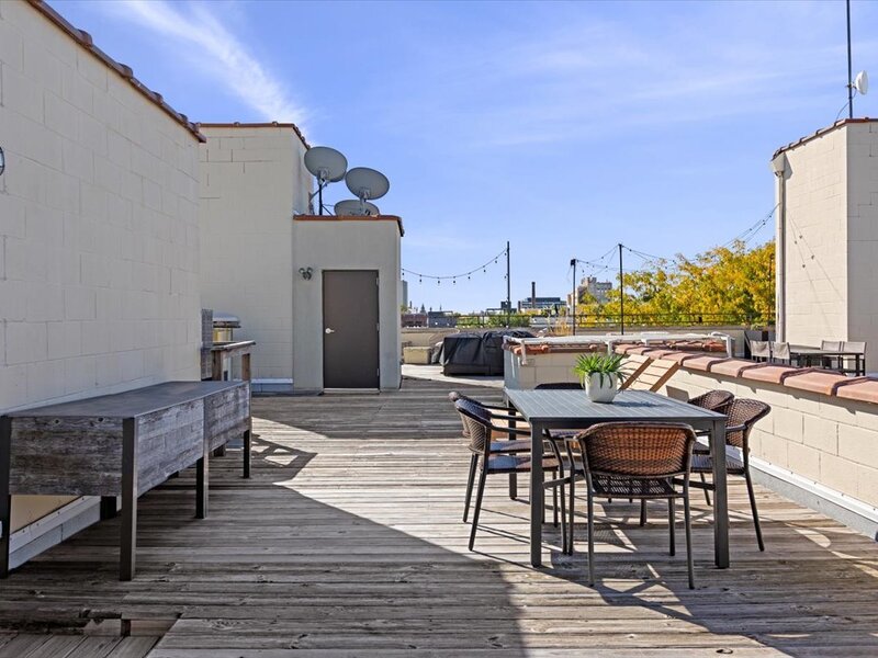 2247 W Wabansia Avenue Chicago IL 60647