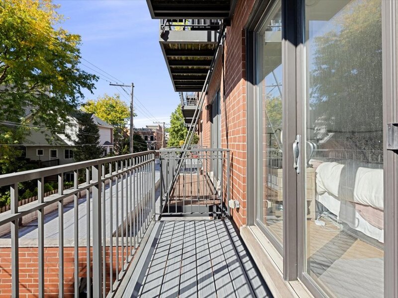 2247 W Wabansia Avenue Chicago IL 60647