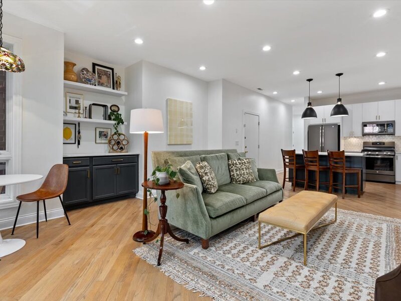 2247 W Wabansia Avenue Chicago IL 60647