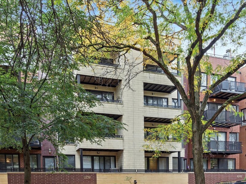 2247 W Wabansia Avenue Chicago IL 60647