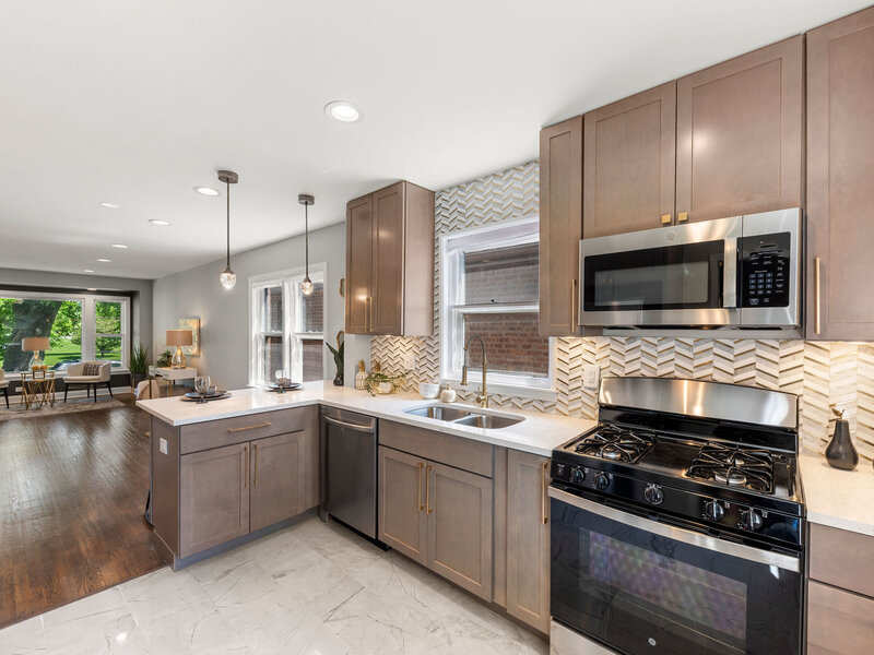 310 W 145th Street Riverdale IL 60827