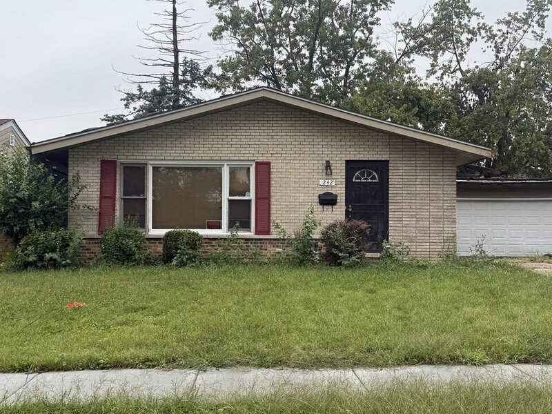 1242 Piacenti Lane Chicago Heights IL 60411