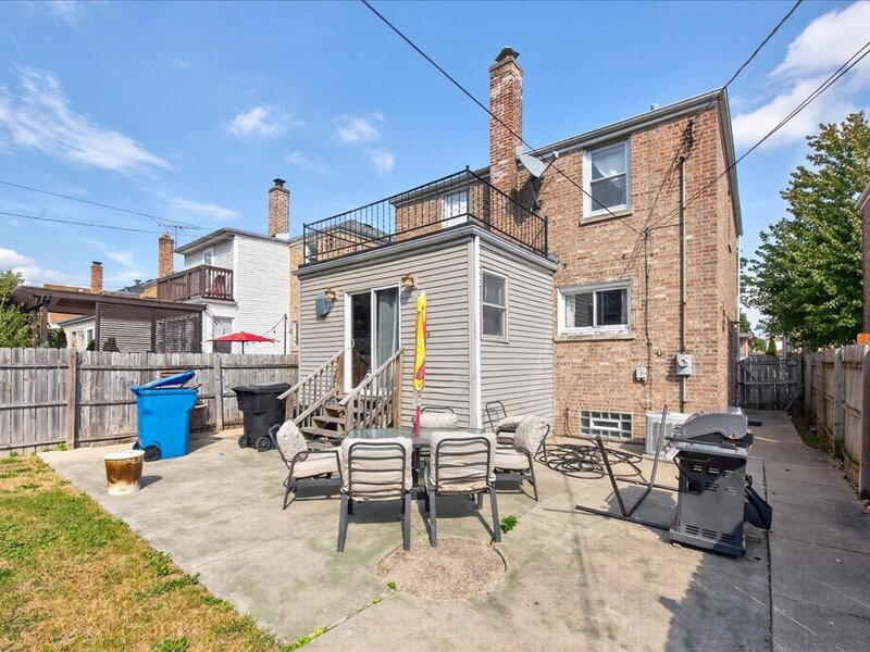 2914 N Neva Avenue Chicago IL 60634