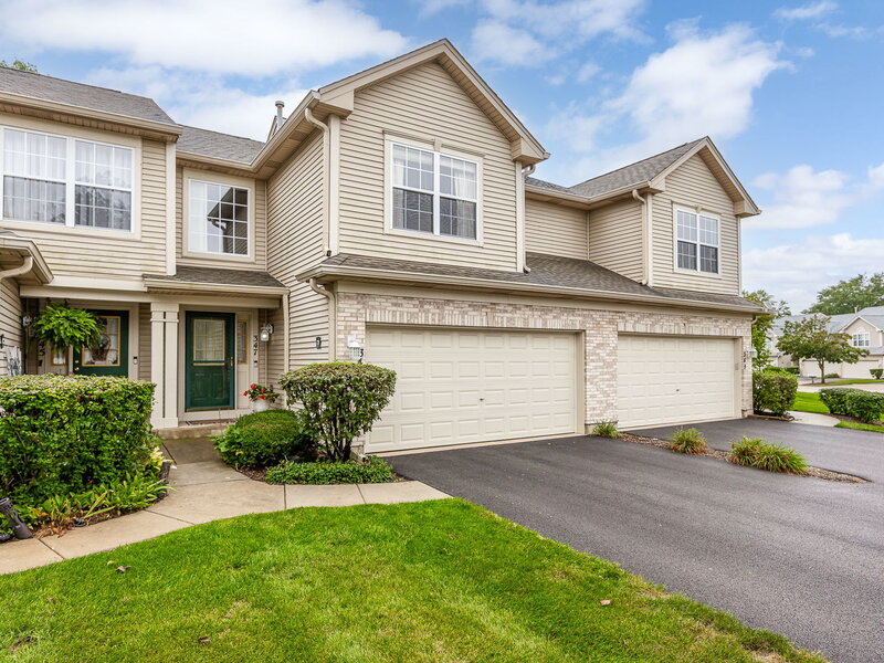347 Gladstone Lane Elgin IL 60120