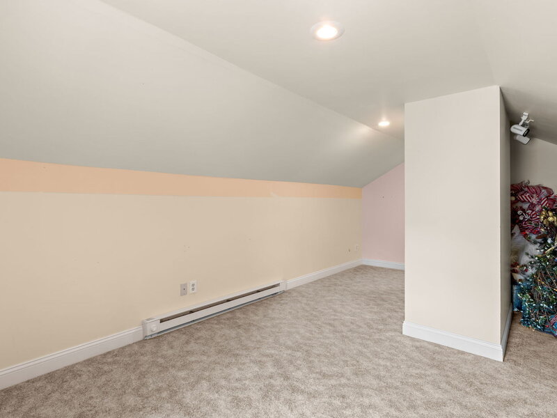 2604 Davenport Avenue Davenport IA 52803