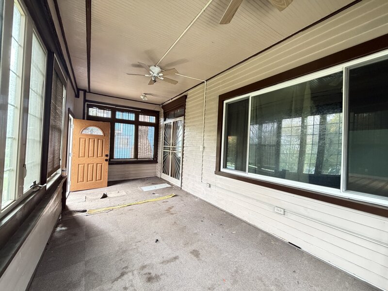 9756 S Prospect Avenue Chicago IL 60643