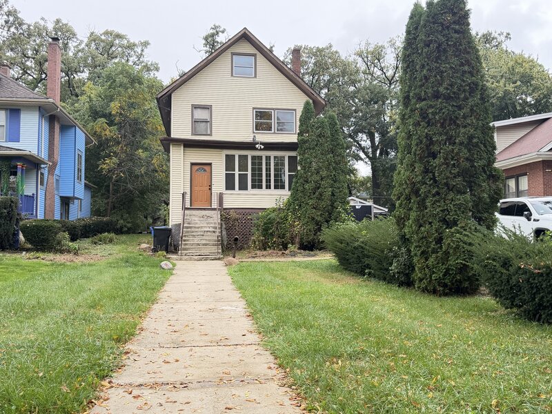 9756 S Prospect Avenue Chicago IL 60643
