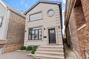 Photo of 2913 S Lowe Avenue Chicago IL 60616