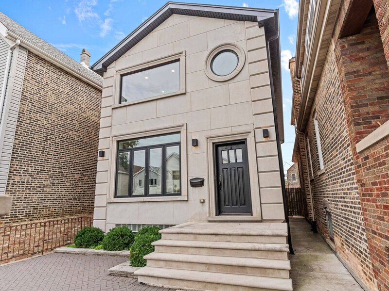 2913 S Lowe Avenue Chicago IL 60616