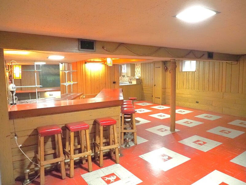 6185 N Keating Avenue Chicago IL 60646