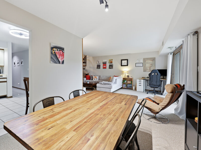 821 Oakton Street Elk Grove Village IL 60007