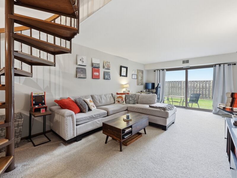 821 Oakton Street Elk Grove Village IL 60007