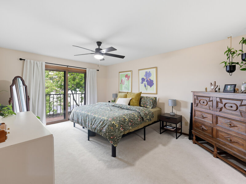 821 Oakton Street Elk Grove Village IL 60007