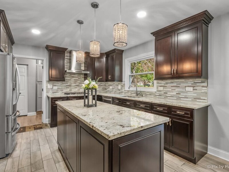 885 Stockbridge Place Elgin IL 60120