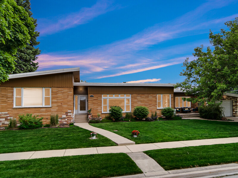 9157 S Avers Avenue Evergreen Park IL 60805