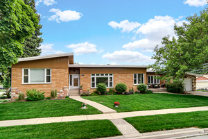 Photo of 9157 S Avers Avenue Evergreen Park IL 60805