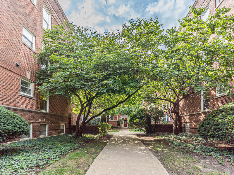 2622 N Spaulding Avenue Chicago IL 60647