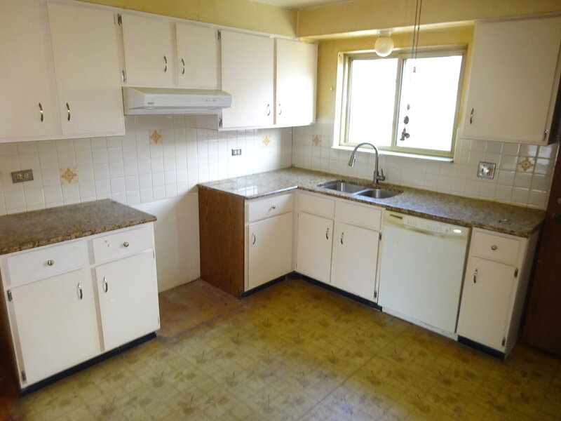 8701 W Foster Avenue Chicago IL 60656