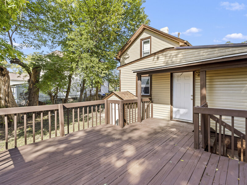 320 Lincoln Avenue Rockford IL 61102