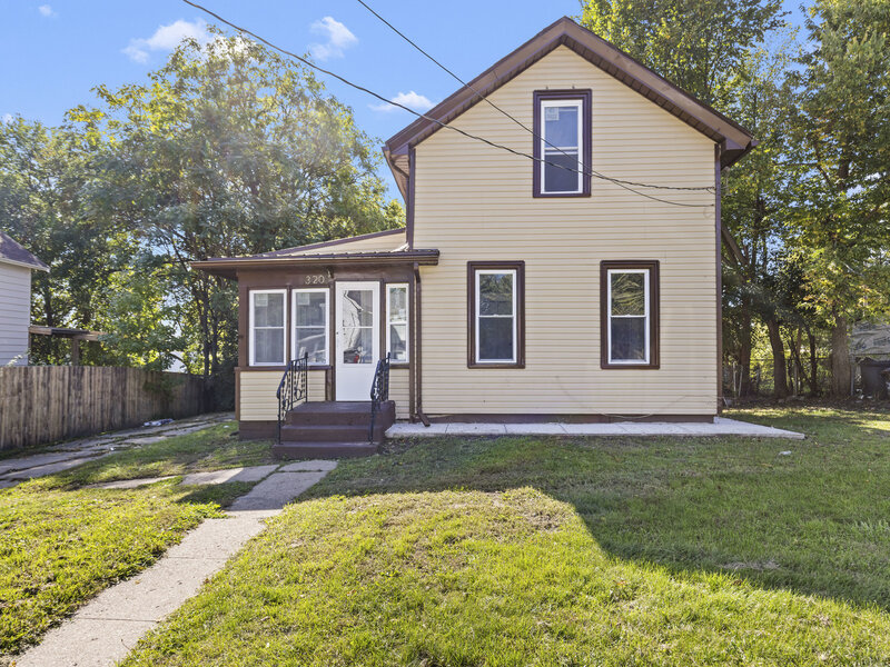 320 Lincoln Avenue Rockford IL 61102
