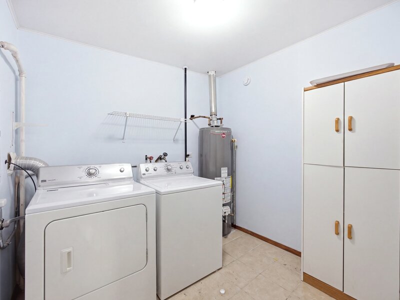 448 S Lake Shore Drive Mundelein IL 60060