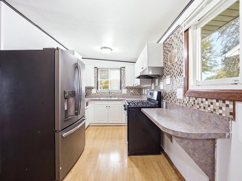 448 S Lake Shore Drive Mundelein IL 60060