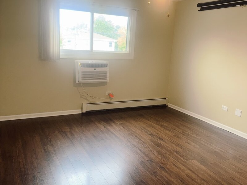 8970 N Parkside Avenue Des Plaines IL 60016