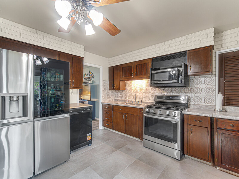 741 Surrey Drive Streamwood IL 60107