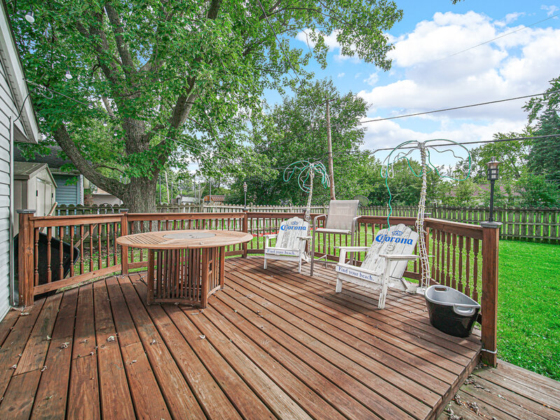 741 Surrey Drive Streamwood IL 60107